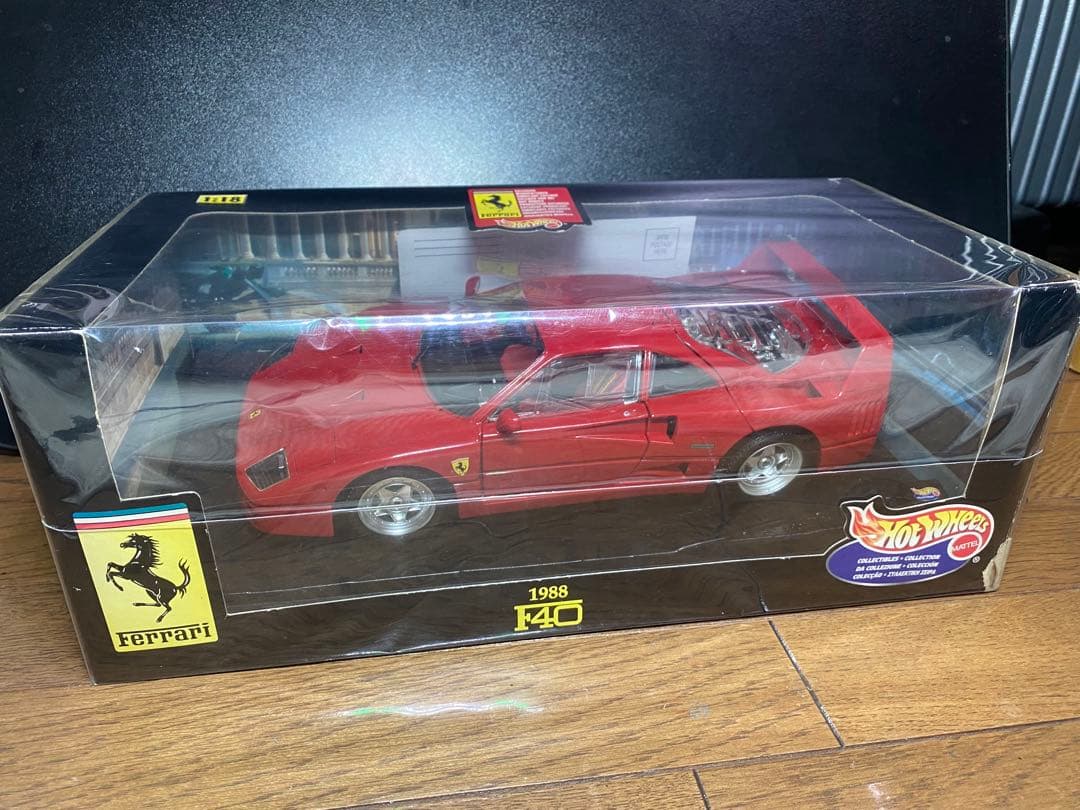 ホットウィール　フェラーリ　F40 1/18 レア品