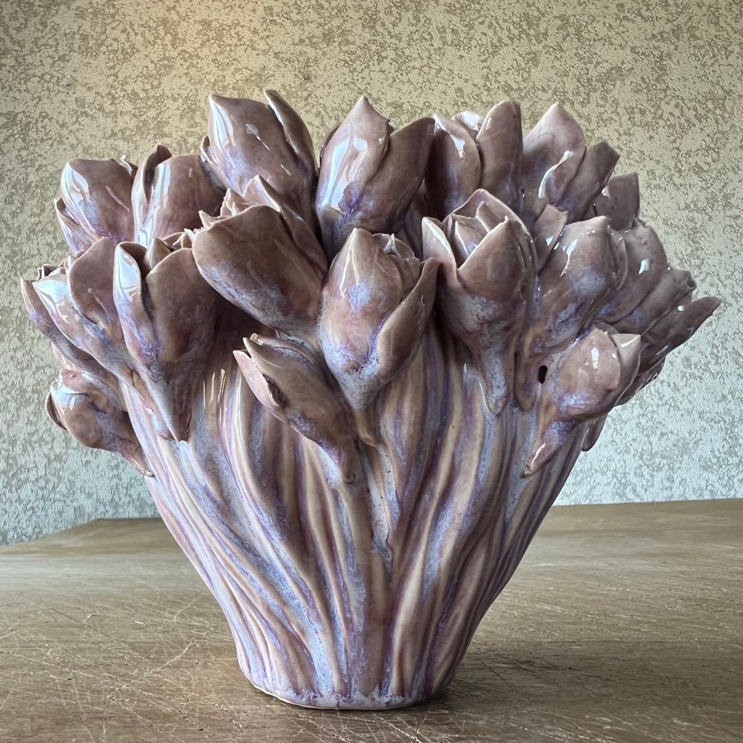 陶器製チェリーローズフラワーベース。大切な植物の為に