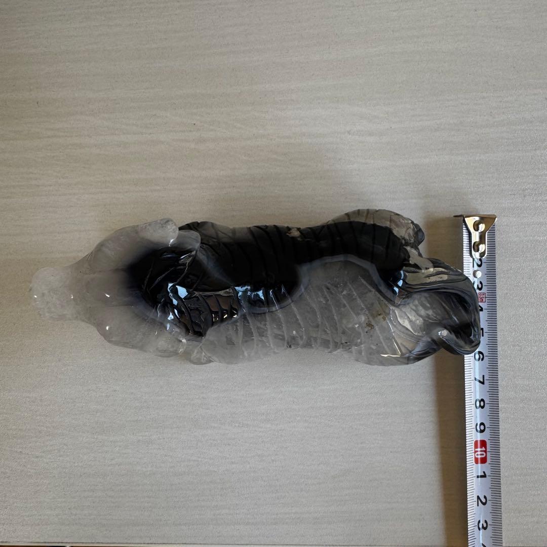 ボルケーノアゲート　虎　置物　UV蛍光画像の通り