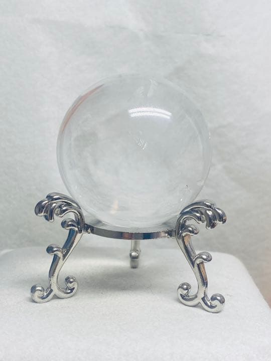 天然石　水晶球 エンジェルラダークオーツ　綺麗な青光　45.1㍉130g