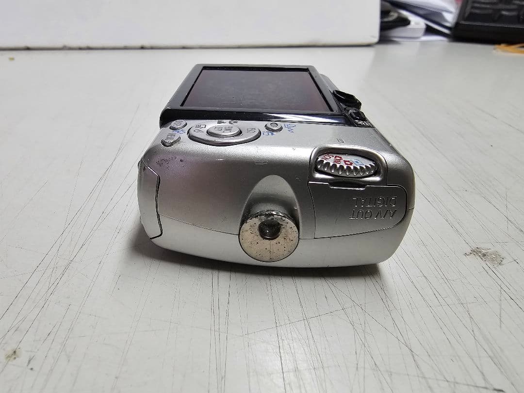 d*7様 Canon IXY DIGITAL800IS シルバー コンパクトデジ