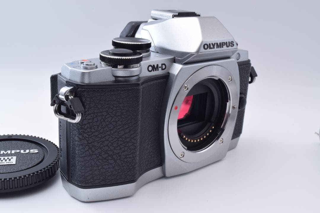 #50a 美品 ショット数2422回! Olympus OM-D E-M10