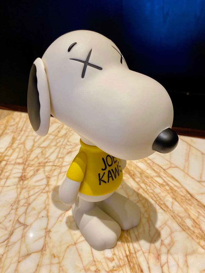 original fake KAWS MEDICOMTOY スヌーピー
