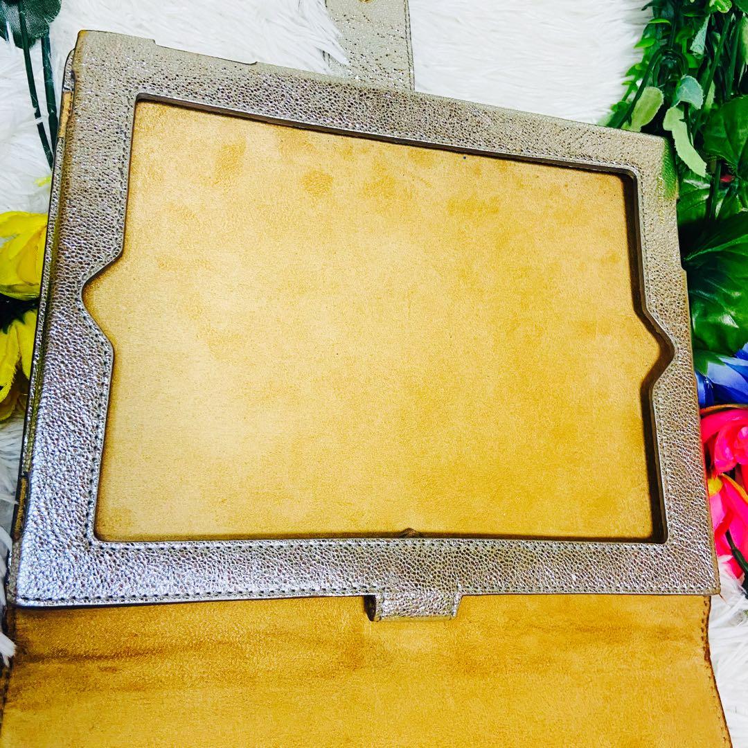 美品✨JIMMY CHOO✨ジミーチュウ✨タブレットケース✨iPad✨メタリック