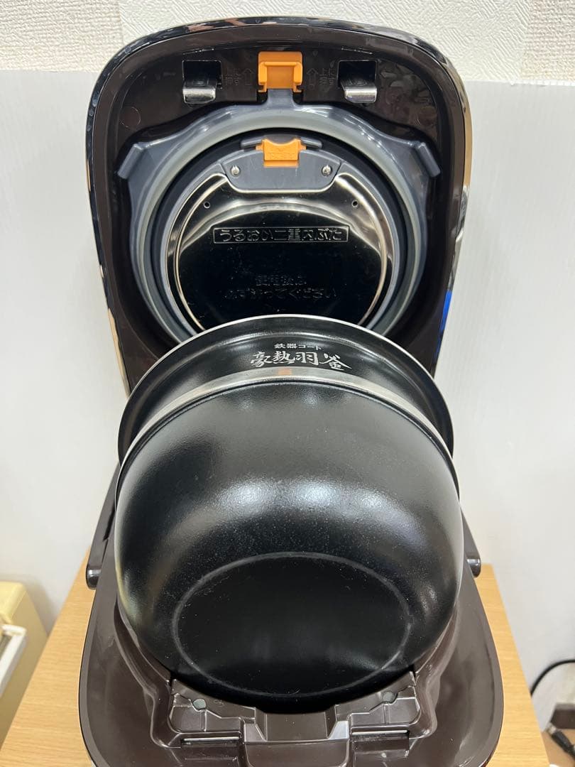 象印 圧力IH炊飯器 NW-JT10（5.5合）ブラウン2019年製