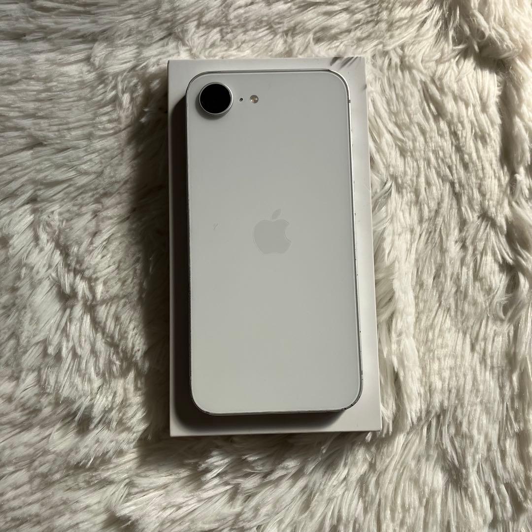 【2/22販売終了】iPhone 16e 256GB SIMフリー 【すぐ発送】