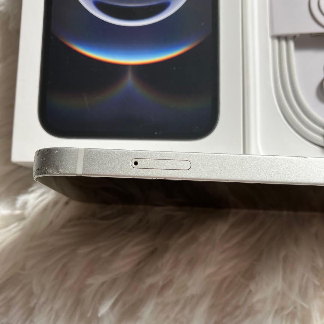 【2/22販売終了】iPhone 16e 256GB SIMフリー 【すぐ発送】