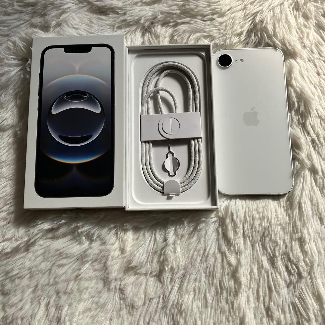 【2/22販売終了】iPhone 16e 256GB SIMフリー 【すぐ発送】