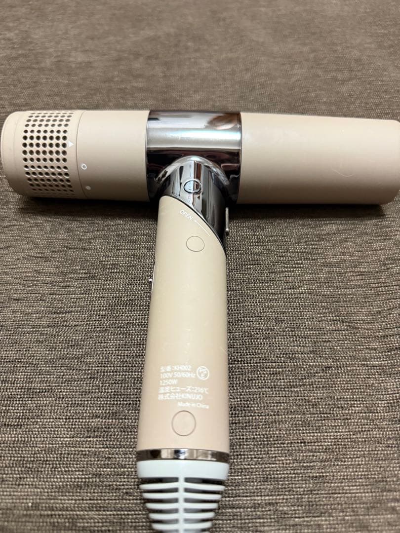 【ジャンク品】KINUJIO ヘアドライヤー