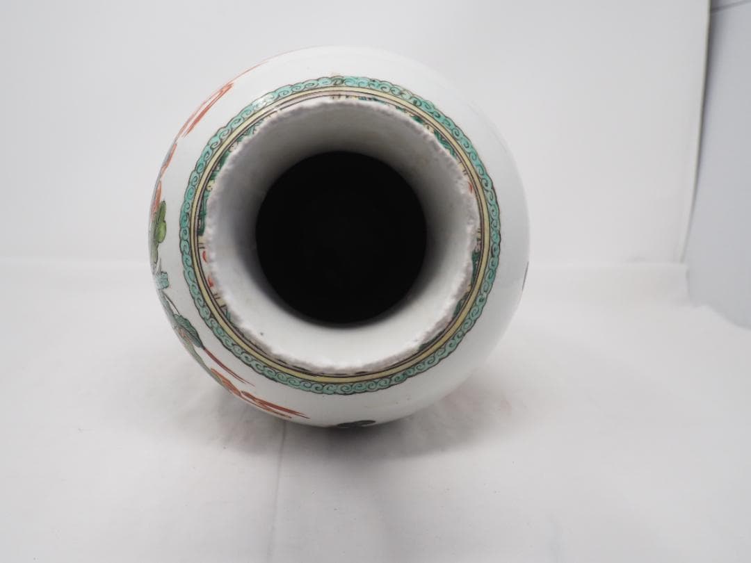 色絵　中国人物画　花瓶　大清康熈年　大清康熙年製　300年前の