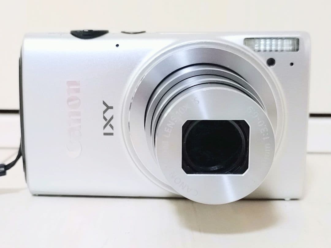 極美品　Canon IXY 610F シルバー バッテリーチャージャー付き