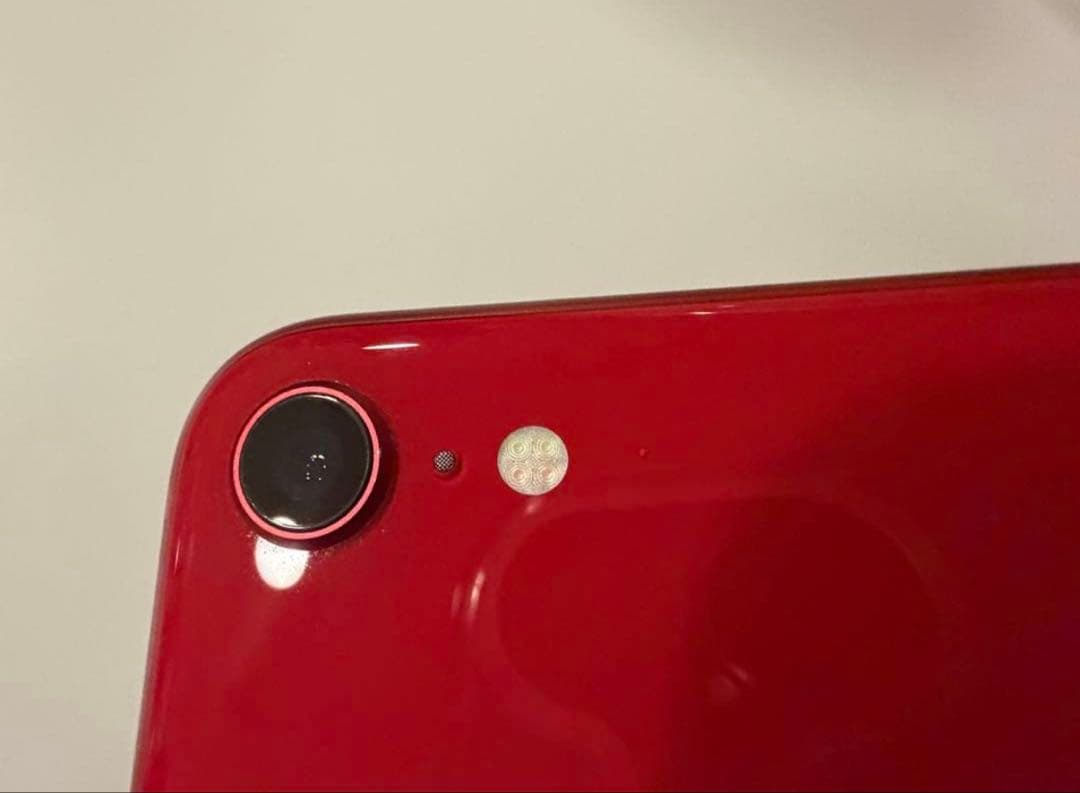 【美品】iPhone SE (第二世代)本体のみ　SIMフリー