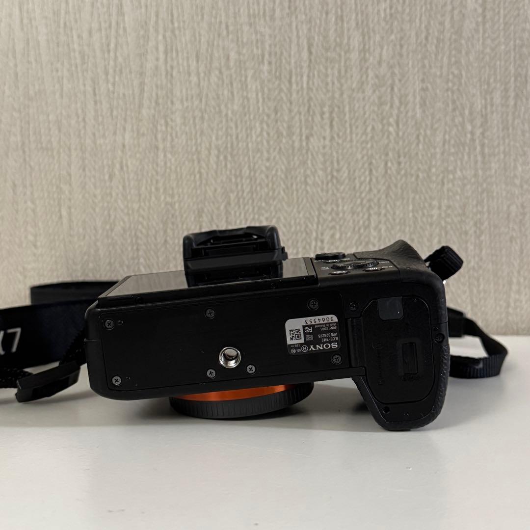 【プロカメラマン使用】SONY α7 II ミラーレス一眼 本体バッテリー4個付