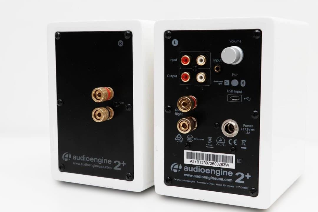 Audioengine A2+ワイヤレススピーカー　ホワイト 【美品】スタンド付