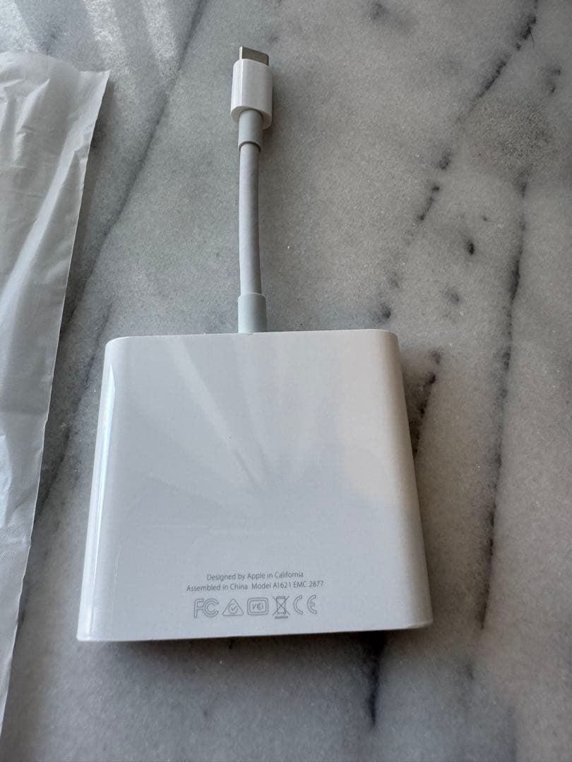 【未使用】アップル USB-C to Digital AV HDMI A1621
