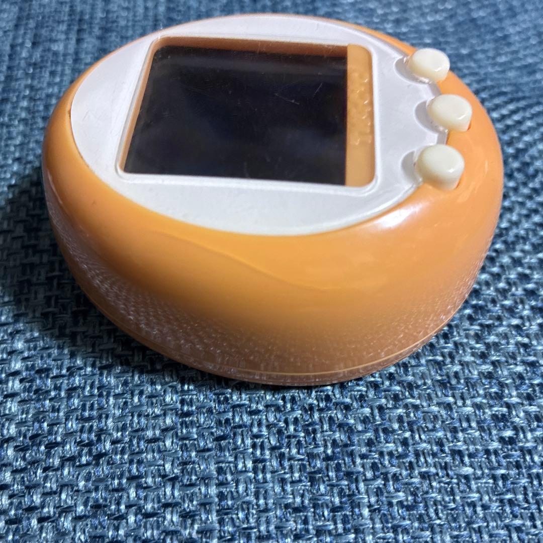 バンダイ　たまごっちプラスカラー ピンク