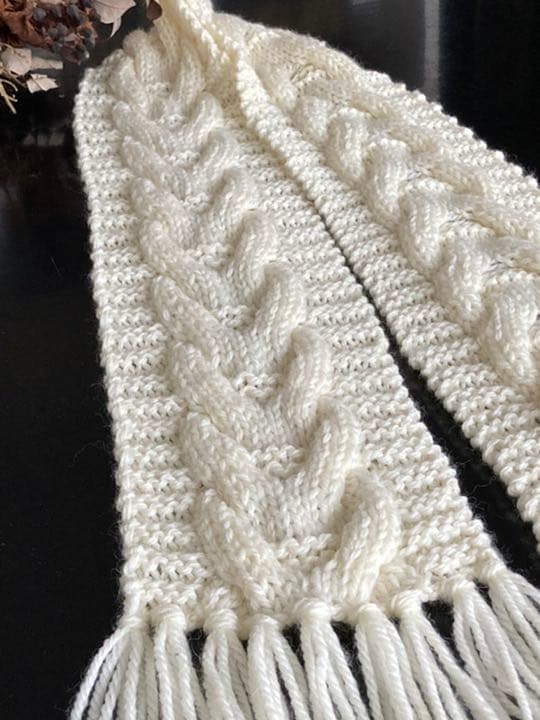 ♈︎ひつじさんの大きな縄編みのアラン模様マフラー　ロング  16×175㎝　手編み