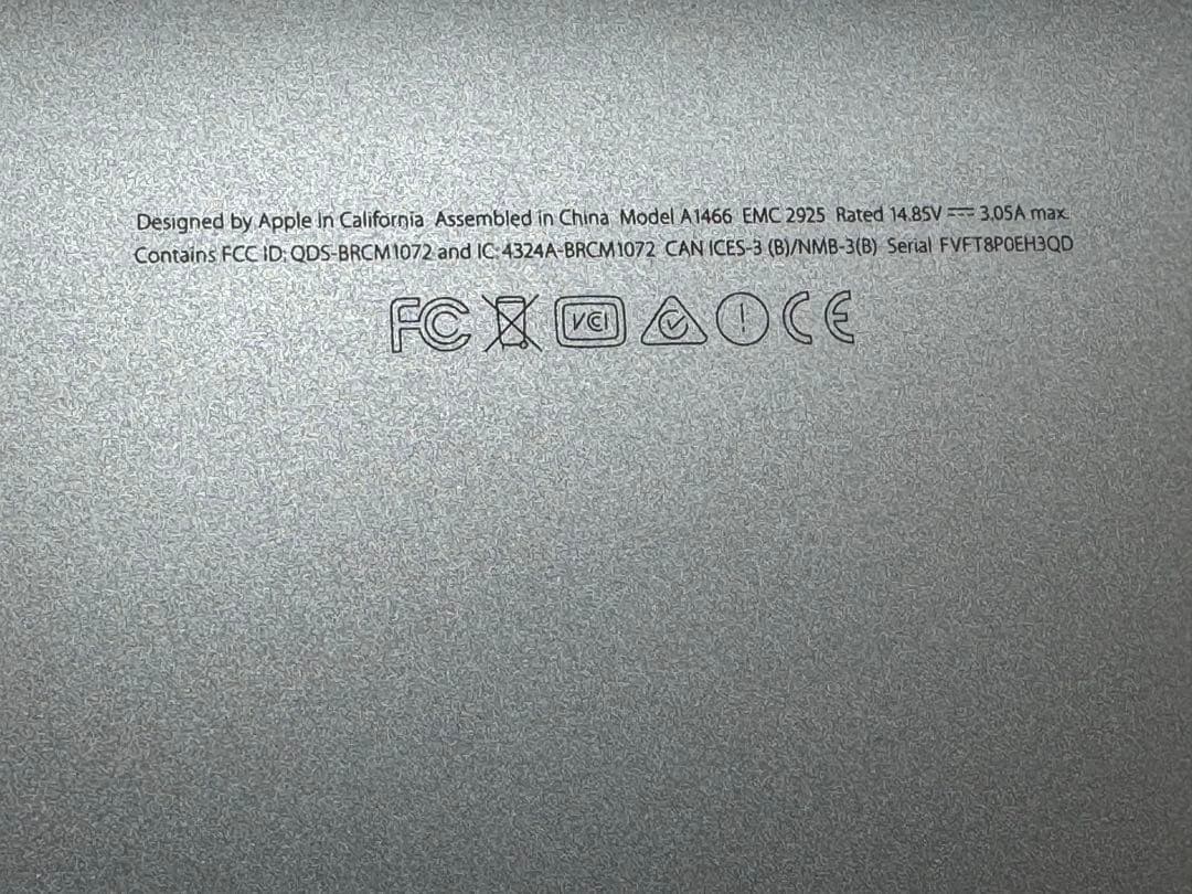 ジャンク品 MacBookAir 13インチ+充電器