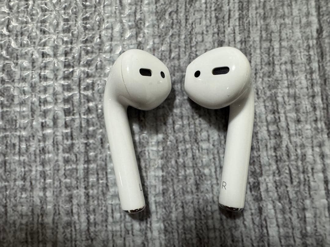 AirPods (第2世代) ワイヤレスイヤホン 本体