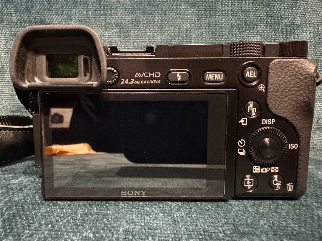 SONY α6000 Power Zoom Lens Kit black