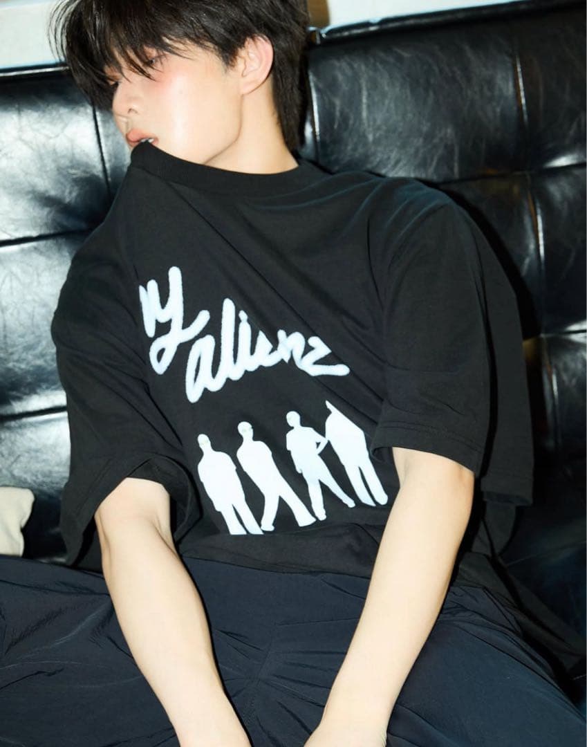 Tシャツ Yim Myalienz TutorYim