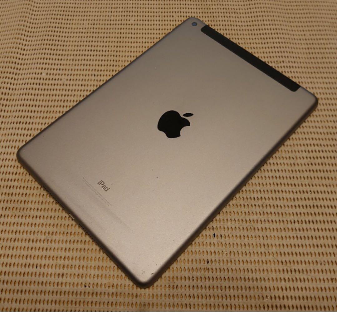 完動品SIMフリーiPad第6世代(A1954)本体32GB送料込DJF88