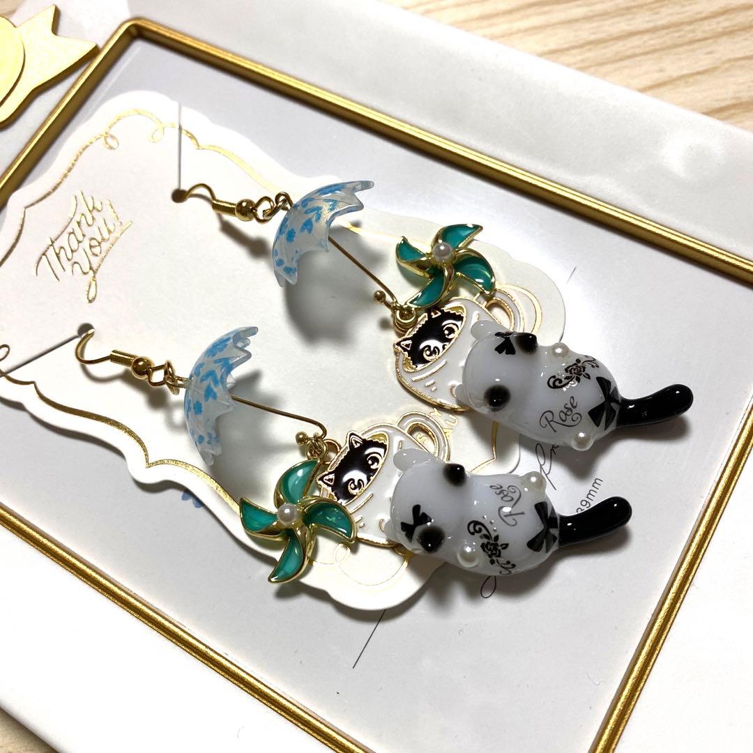 ☆風車とモノトーン猫ちゃんピアス☆