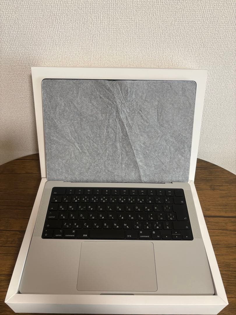 MacBookPro 14インチ M4 16GB/SSD512GB 整備済製品