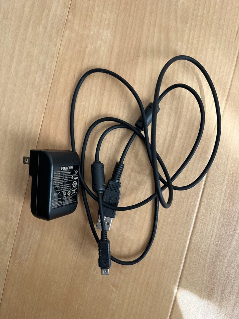 OLYMPUS E-PL1 ホワイト レンズ3本付き