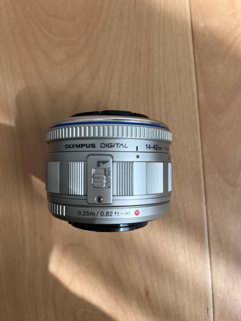 OLYMPUS E-PL1 ホワイト レンズ3本付き