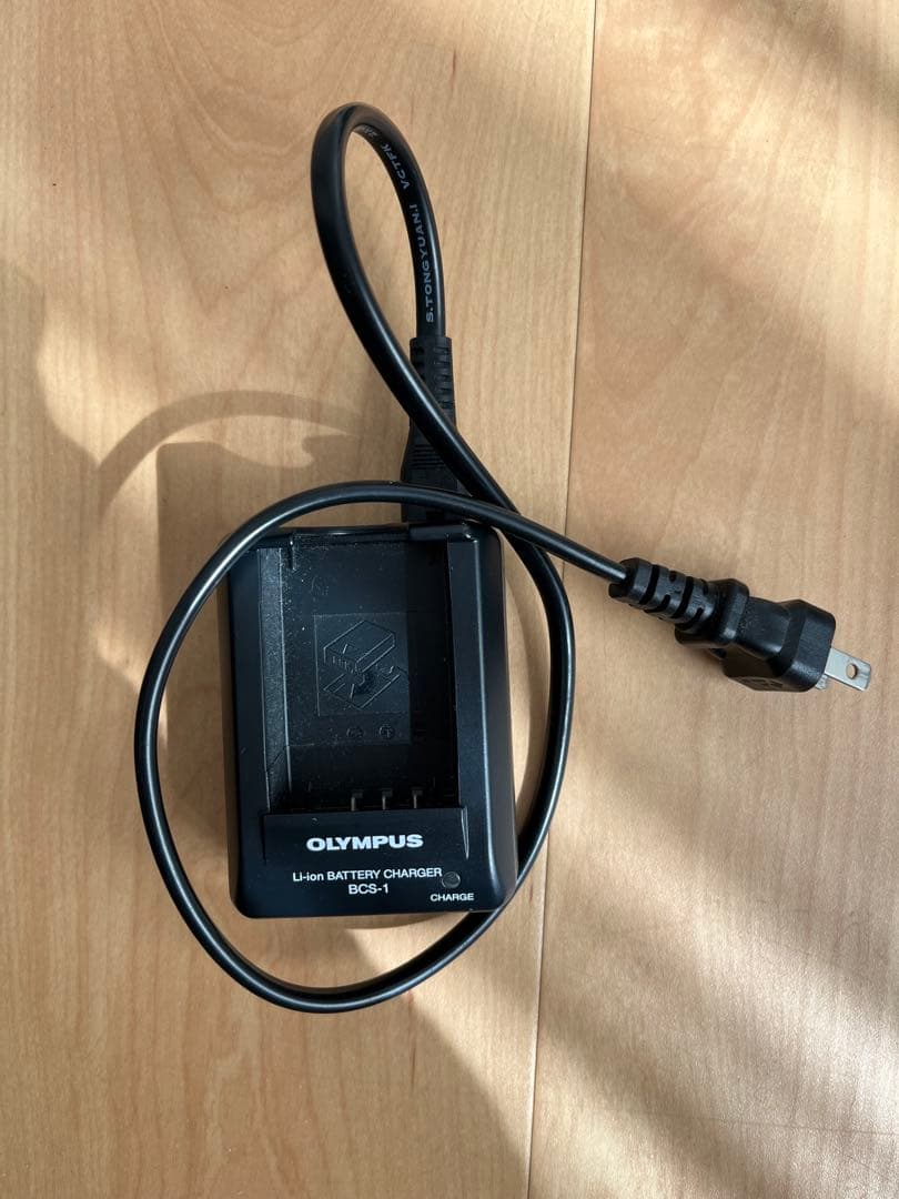 OLYMPUS E-PL1 ホワイト レンズ3本付き