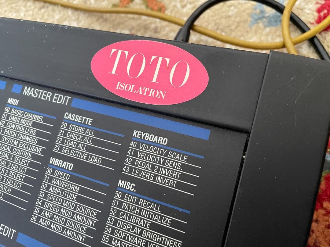 Oberheim M-6 シンセサイザー