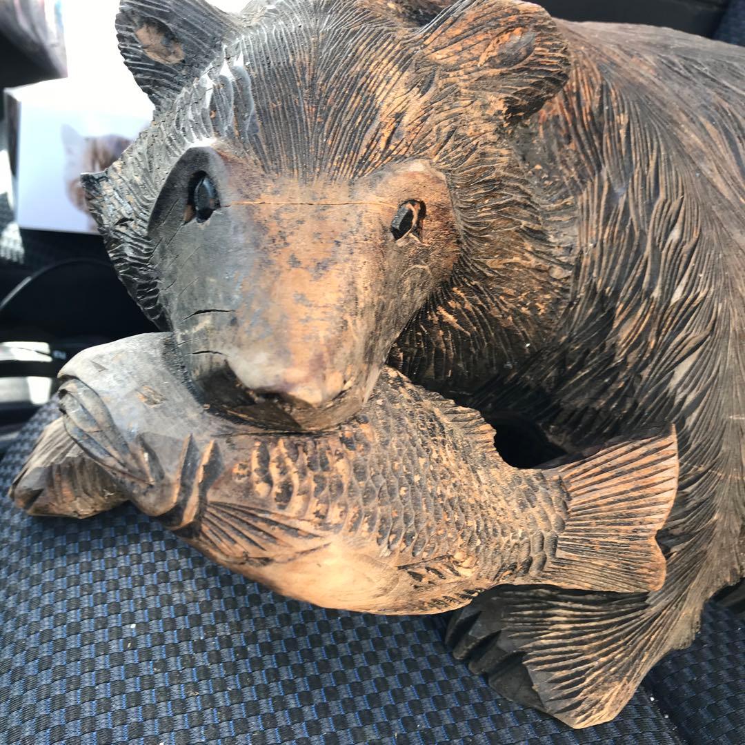 中村作　木製クマと魚の彫刻