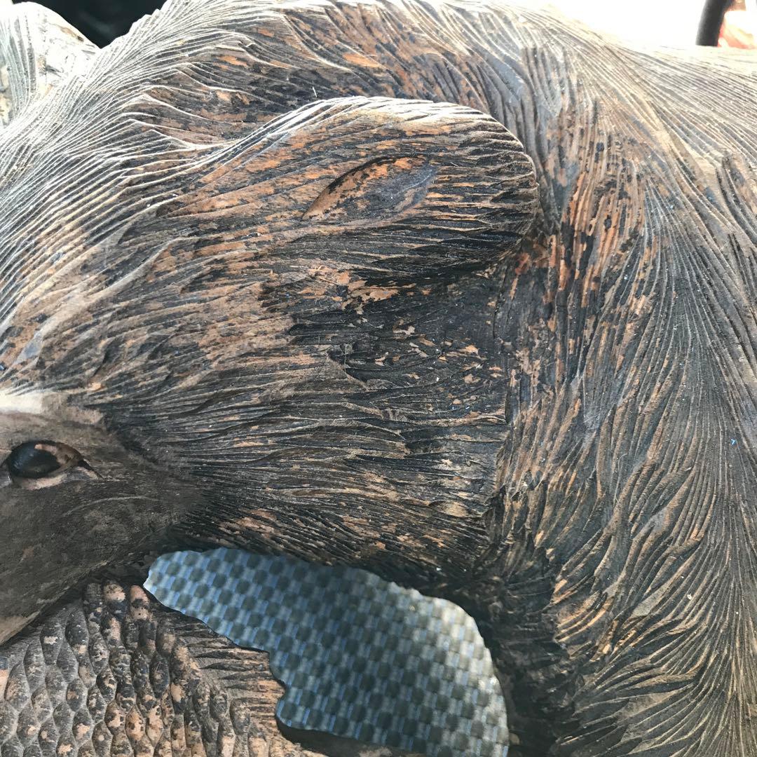 中村作　木製クマと魚の彫刻