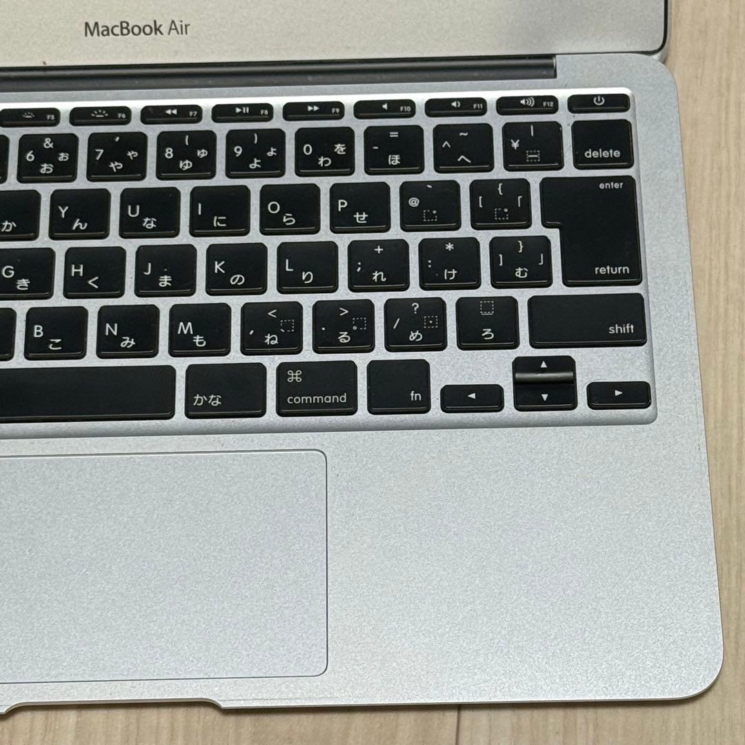 【中古】アップル MacBook Air 本体 シルバー A1465 11インチ