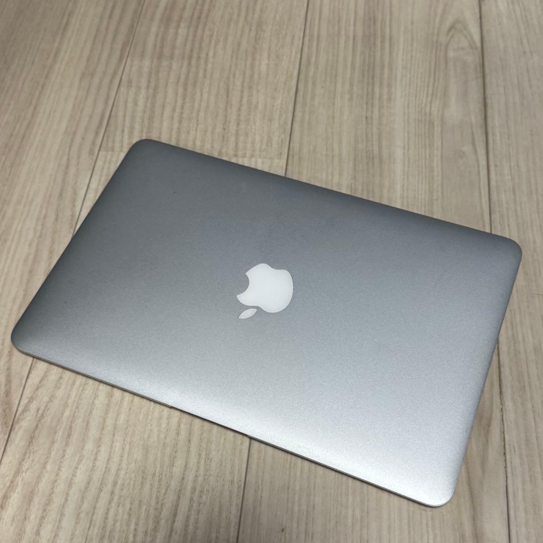 【中古】アップル MacBook Air 本体 シルバー A1465 11インチ