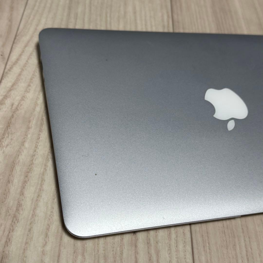 【中古】アップル MacBook Air 本体 シルバー A1465 11インチ