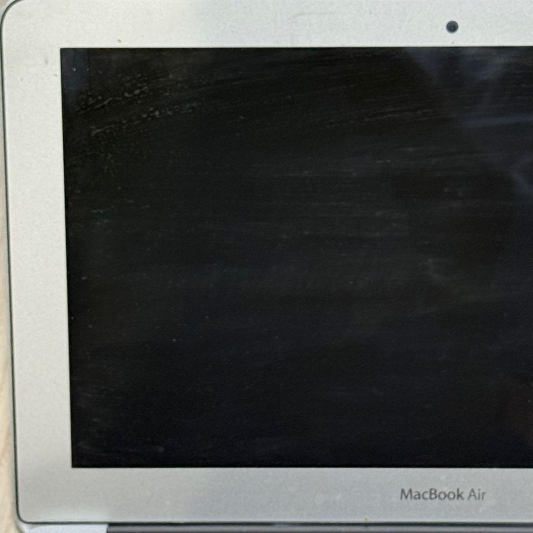 【中古】アップル MacBook Air 本体 シルバー A1465 11インチ