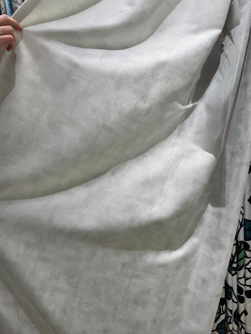 ニトリ　裏地付きオーダーカーテン　コロイド　アイボリー　2倍ヒダ