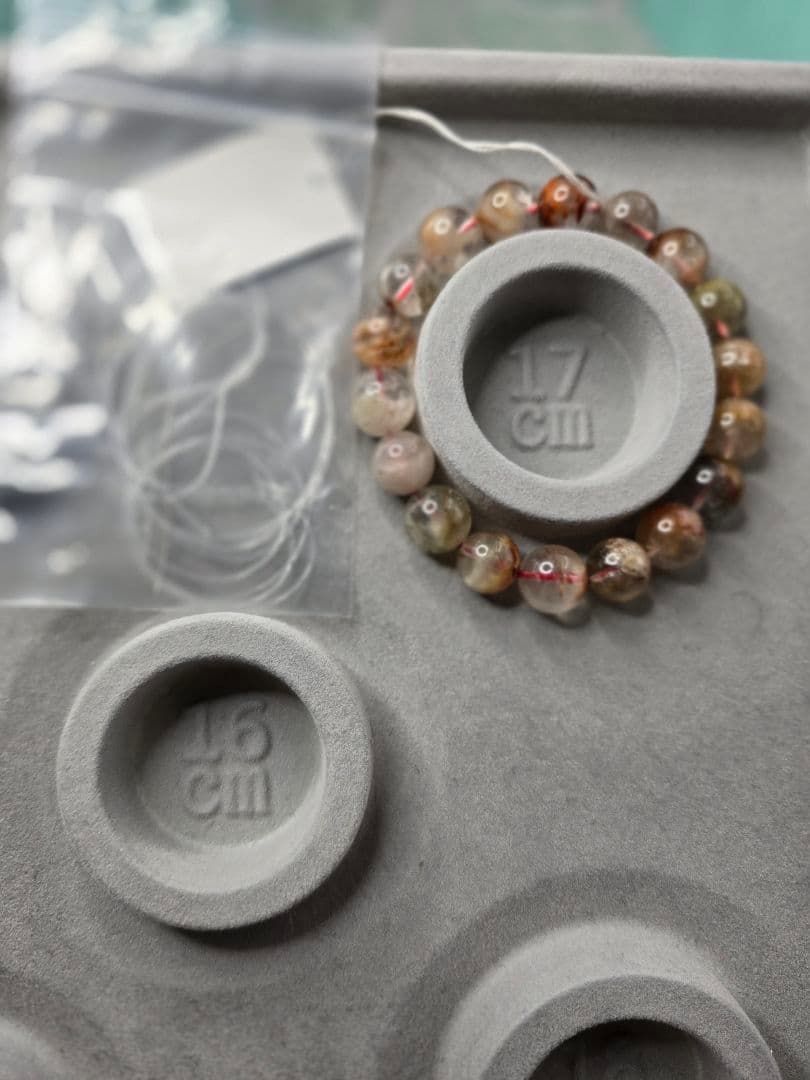 約11.2㍉サゲニティッククォーツブレス＆替えゴム＆ポーチ＆さざれ石(希望者