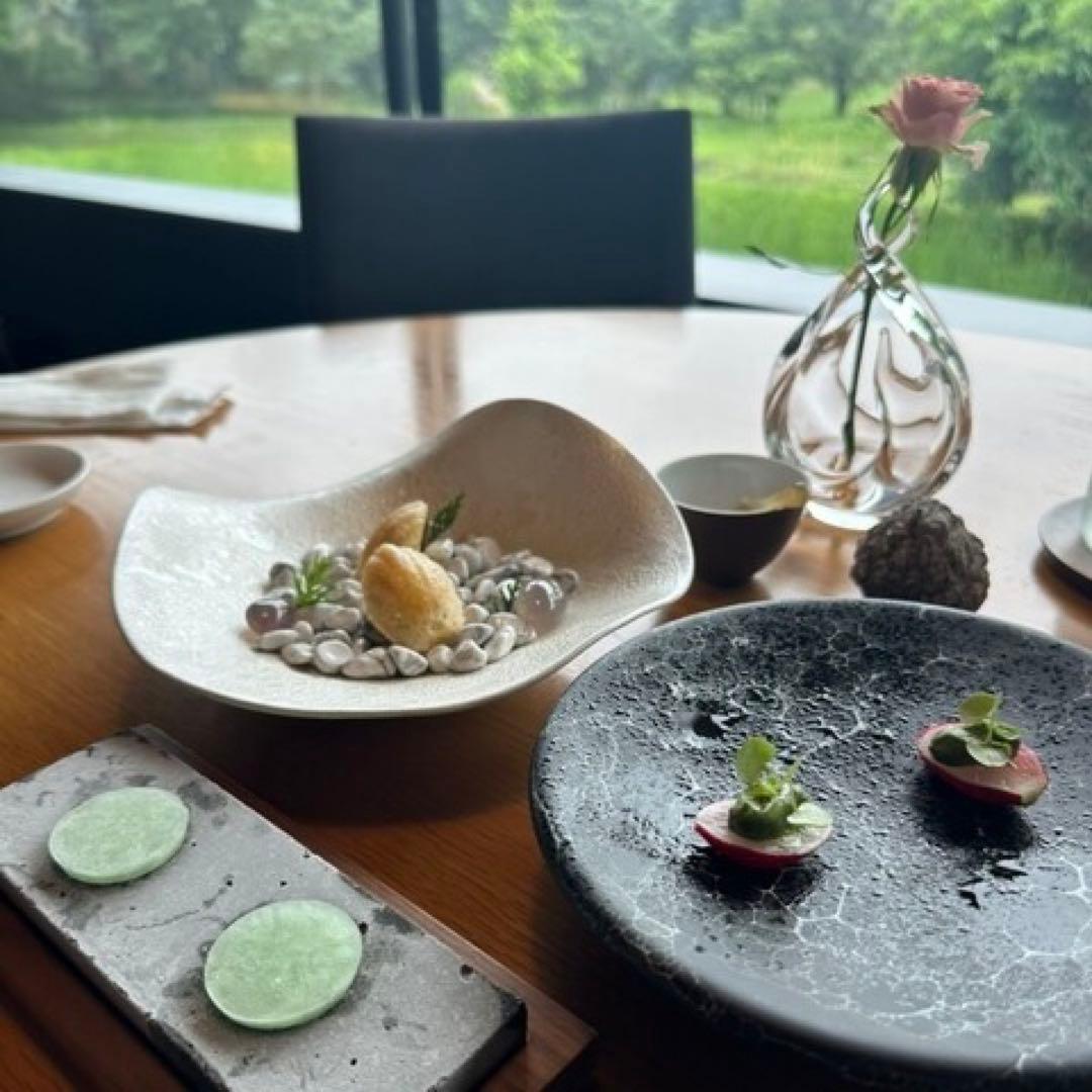 有田焼　白泡化粧　変形鉢 2つ　カービィ鉢　ボウル　深鉢　オシャレ　和食器　作家