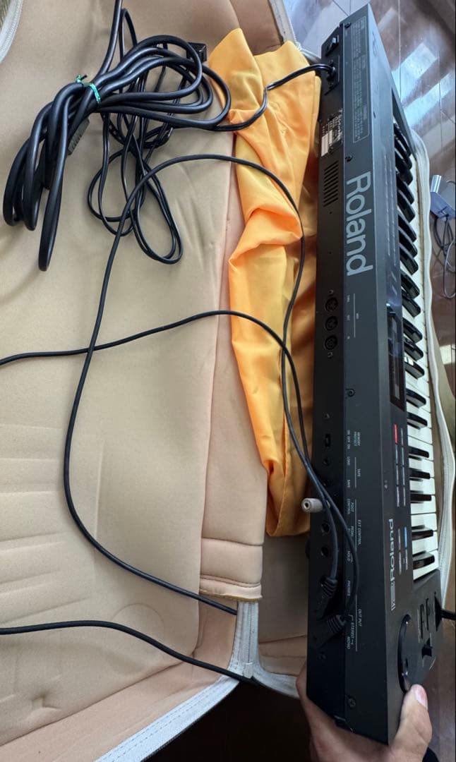 鍵盤楽器 Roland JUNO-1