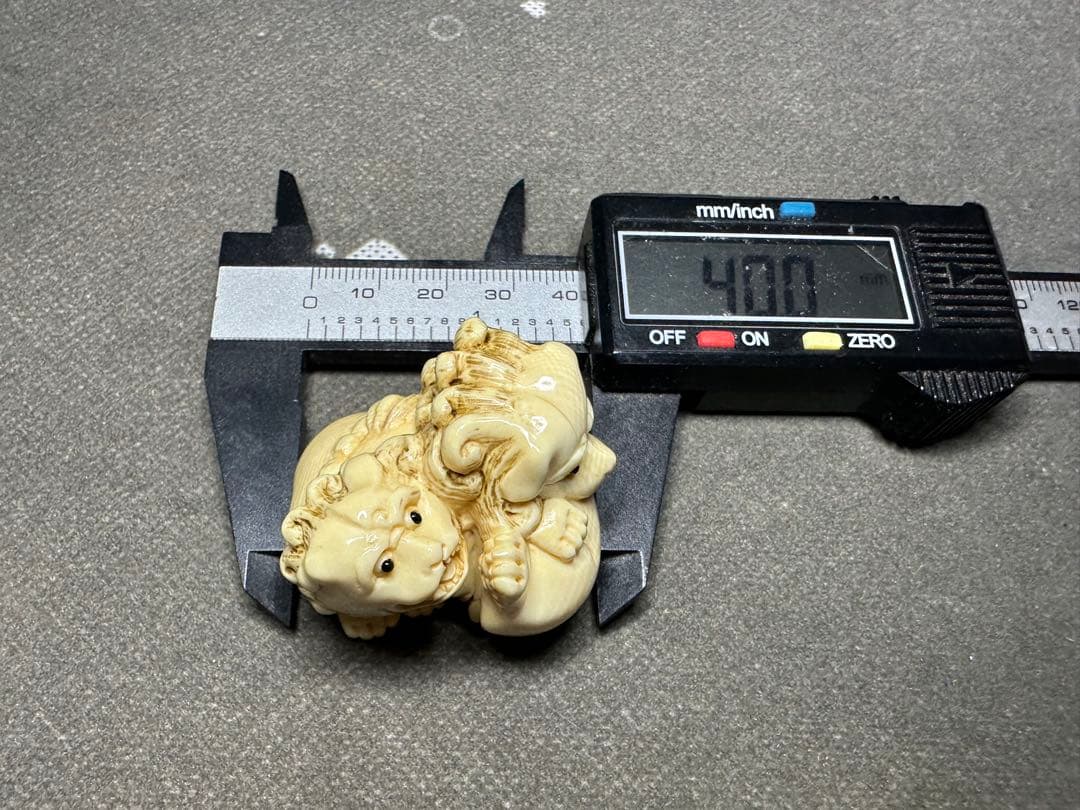 極上　根付　印籠　天然素材　アンティーク　骨董　飾り物　古美術品　 置物細密細工