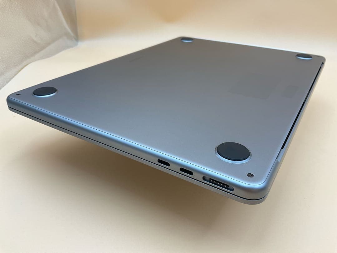 【超美品】Macbook Air 2022 M2 16GB/500GB