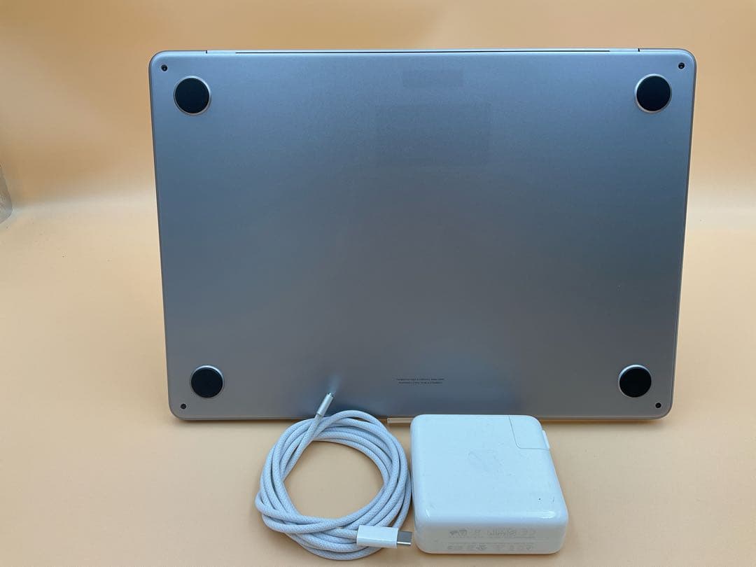 【超美品】Macbook Air 2022 M2 16GB/500GB