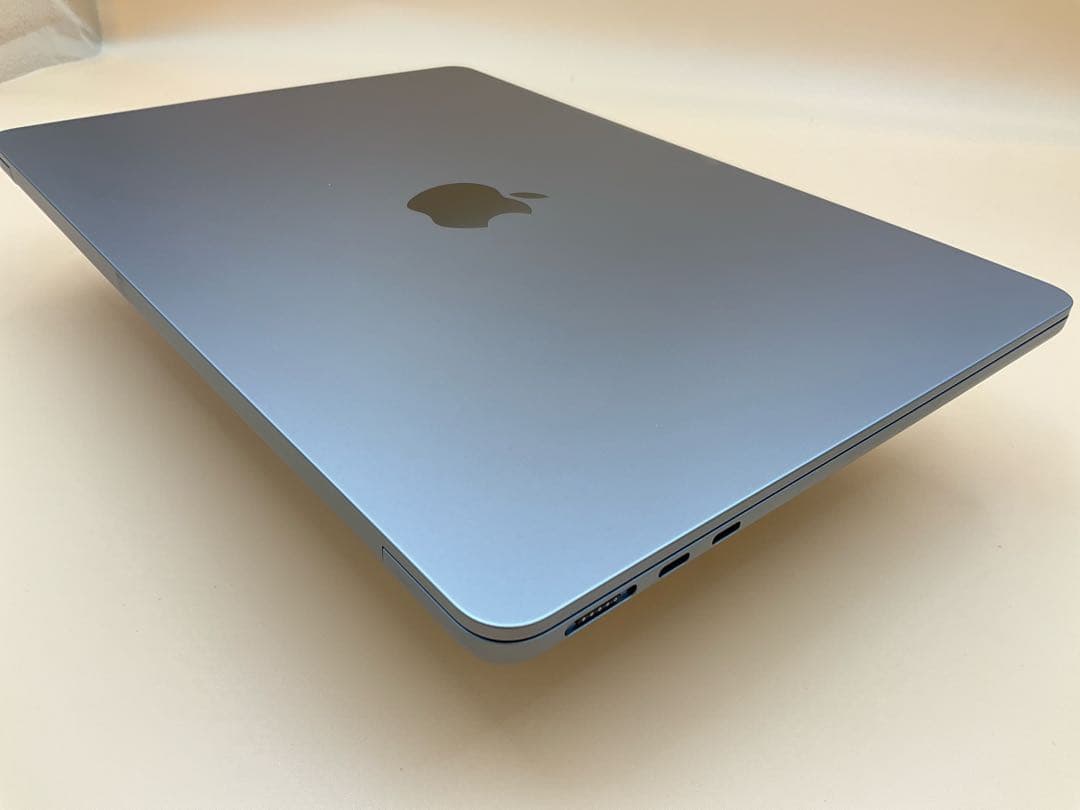 【超美品】Macbook Air 2022 M2 16GB/500GB