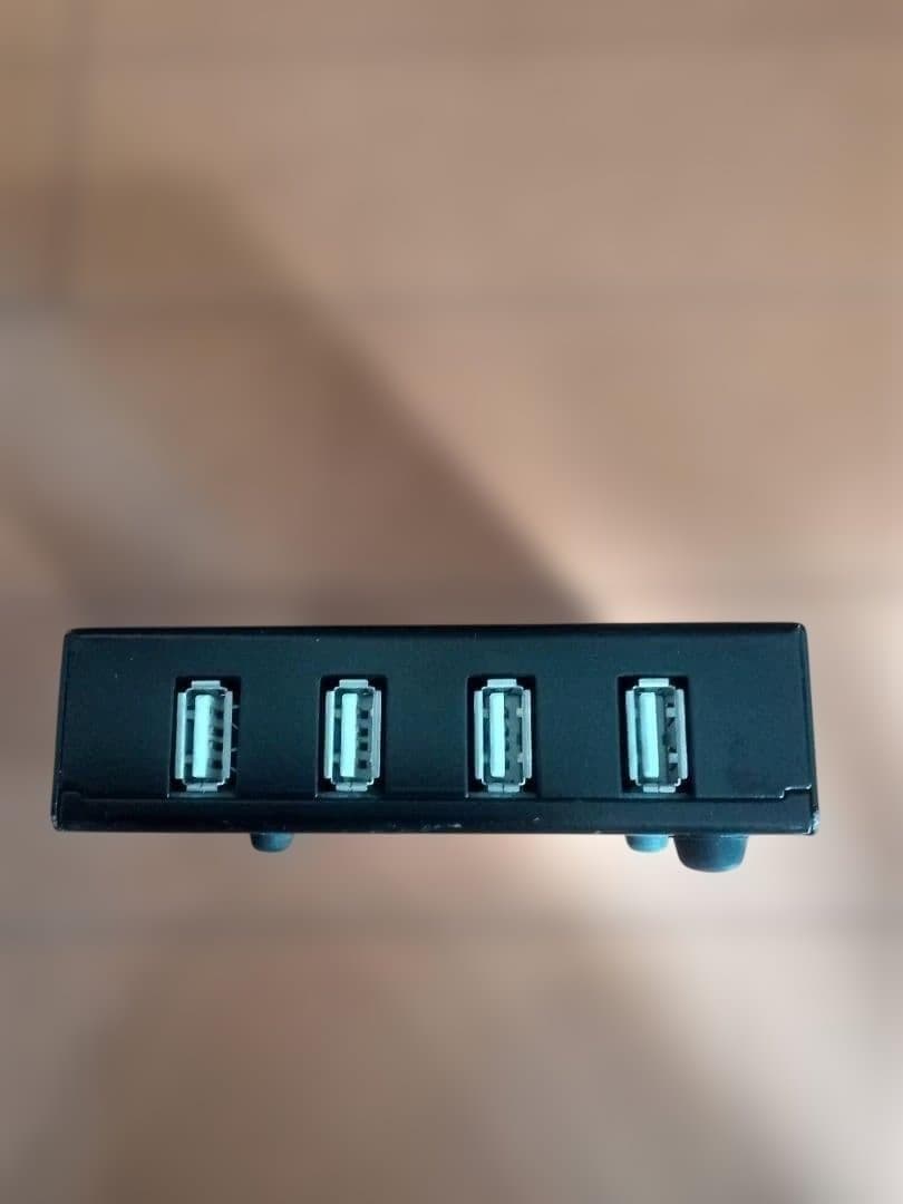 システムサコム工業 4ポートUSBハブ（絶縁仕様）USB-HUB-4PIP-AD