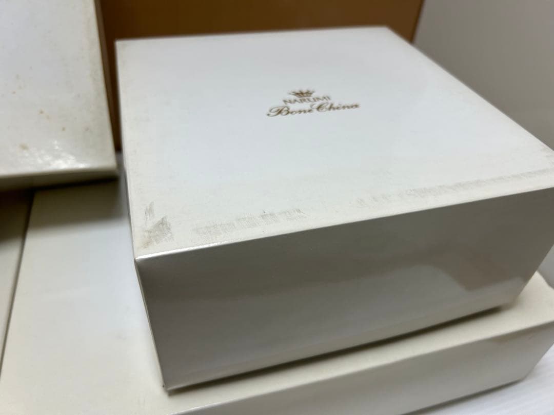 未使用箱入りNARUMI 食器　カップ　プレート　ギフト　まとめて