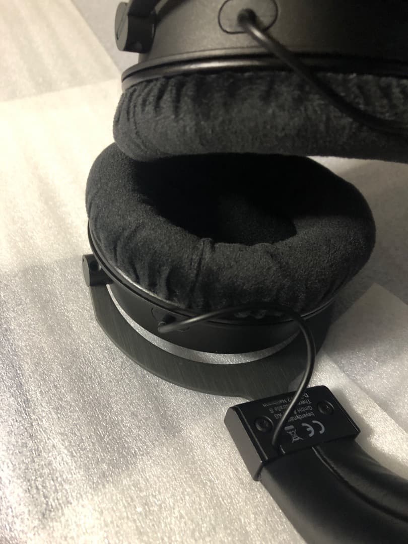 Beyerdynamic DT 1990 PRO + Lightningケーブル