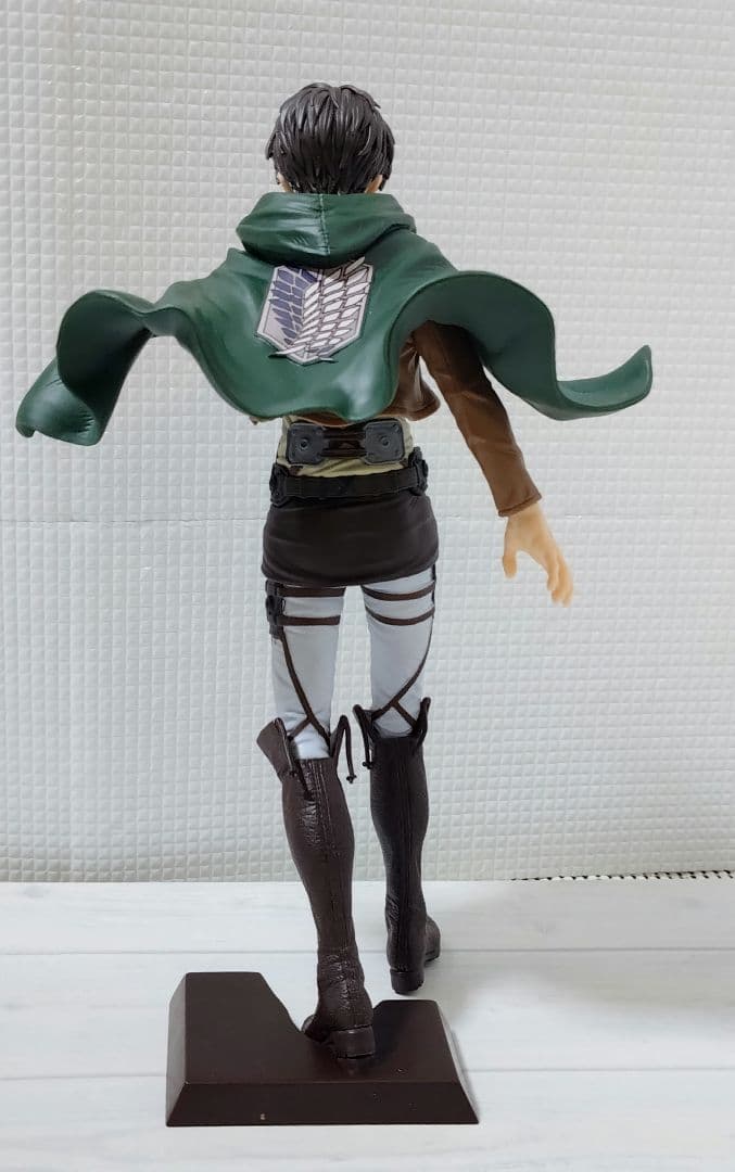 一番くじ 進撃の巨人 B賞 リヴァイ Grandista リヴァイ エレン